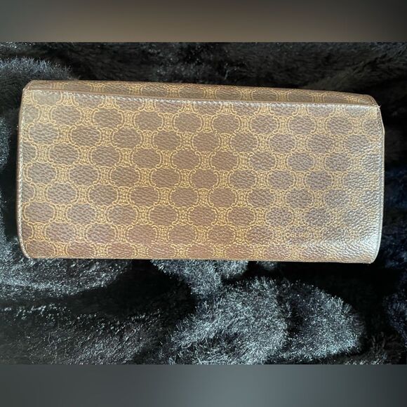 Celine Brown Wallet with Designer Pattern and Bold Accent - Picture 2 of 12